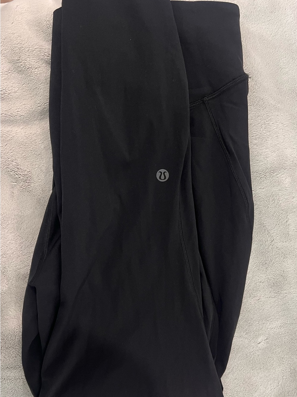 Lululemon Base Pace High-Rise Tight 25" in black ..size 10 - Picture 5 of 5